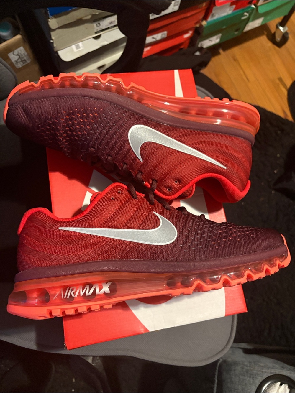 Nike Air-Max,2017- in Night maroon/Gym-Red Gorgeous Super Comfortable Men’s Shoe